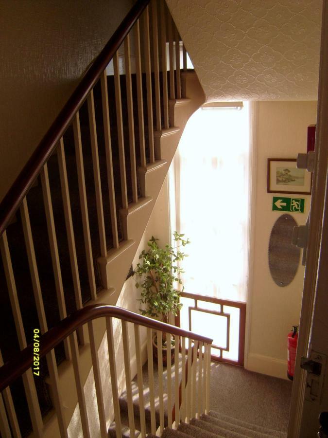 דובר St Martins Guest House מראה חיצוני תמונה