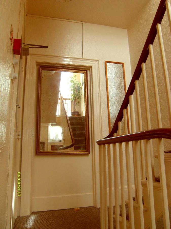 דובר St Martins Guest House מראה חיצוני תמונה