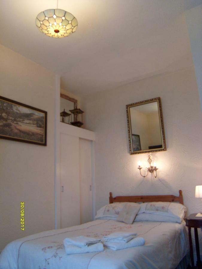 דובר St Martins Guest House מראה חיצוני תמונה