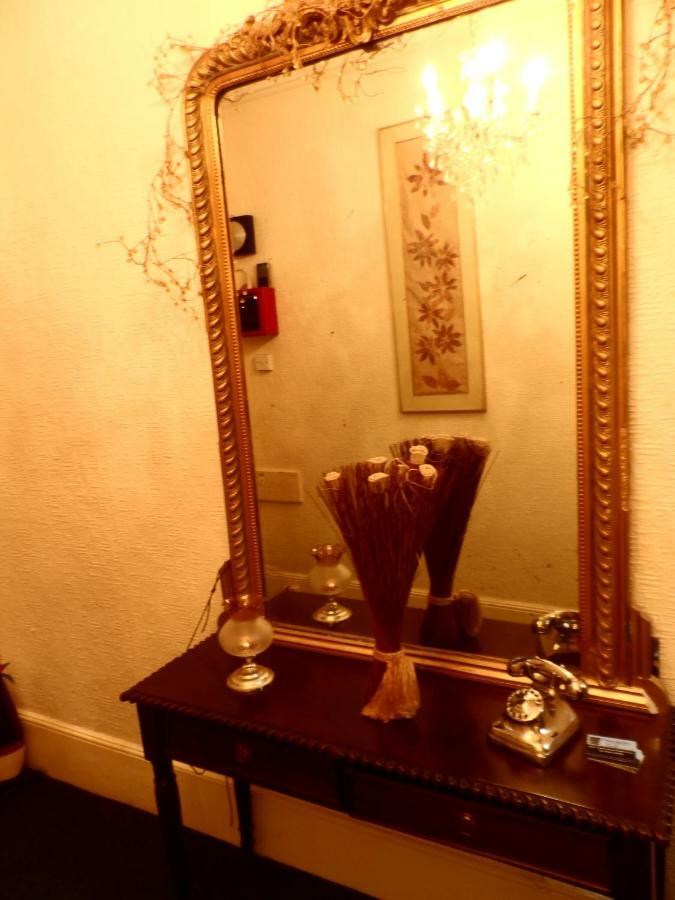דובר St Martins Guest House מראה חיצוני תמונה