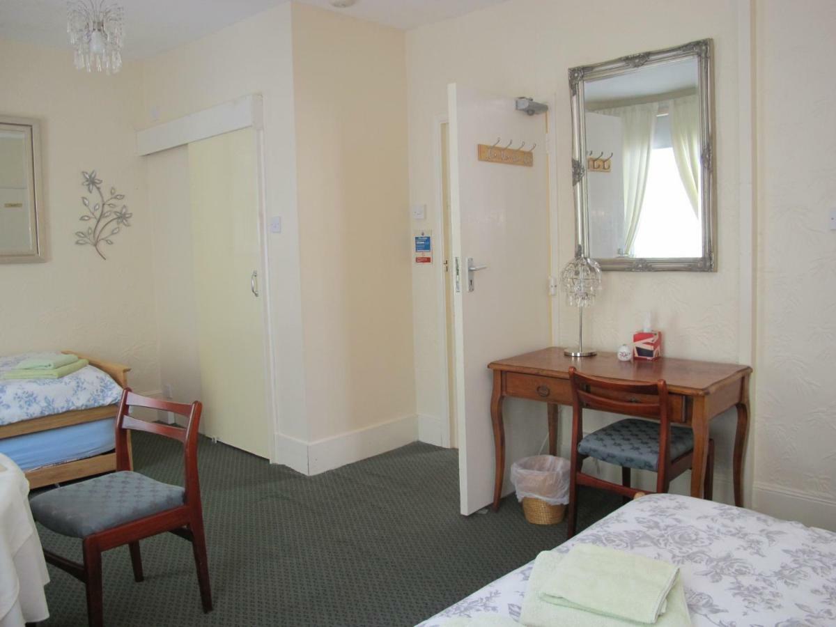 דובר St Martins Guest House מראה חיצוני תמונה