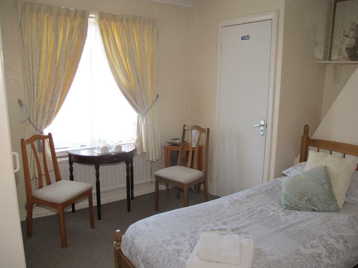 דובר St Martins Guest House מראה חיצוני תמונה